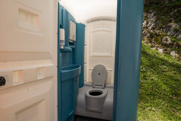 Best Construction site porta potty rental  in Ferdand, IN