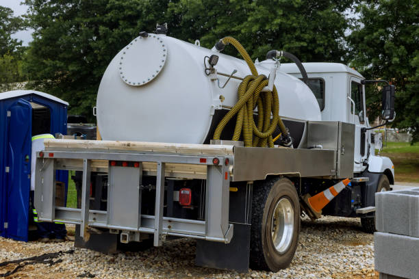 Best Luxury portable toilet rental  in Ferdand, IN